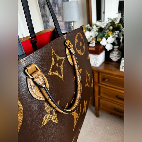 Louis Vuitton Tote Bag “On the Go Gm” For Sale - Picture 3 of 11